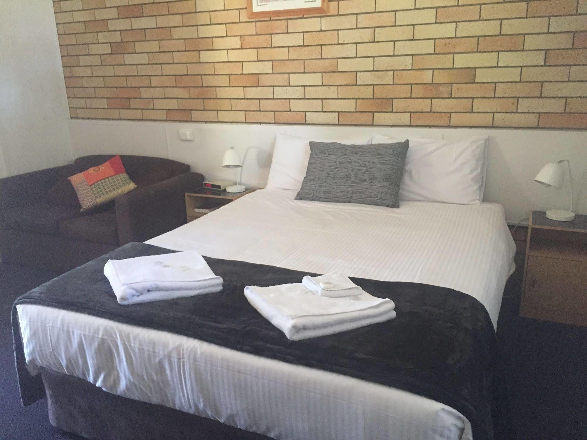 Motel Glenworth Тувумба Екстер'єр фото
